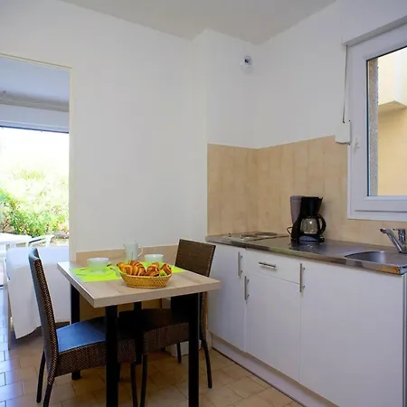 Chic Romantic Getaway In Rousse LʼÎle-Rousse